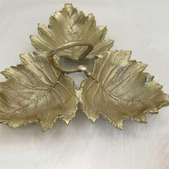 Tripod Leaf Bowl